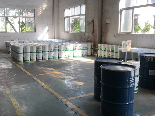 粘必牢-存放倉庫 粘必牢-存放倉庫